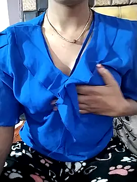 RASHMI SHARMA9 online show from February 10, 6:33 pm