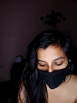 your-Mia07 online show from December 15, 9:53 pm