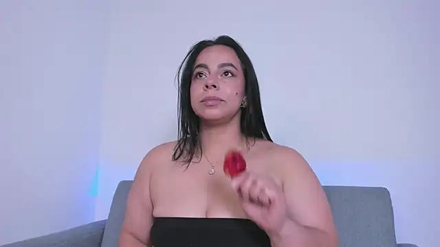 jimena chic1 online show from December 4, 7:47 pm