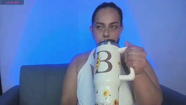 jimena chic1 online show from February 10, 7:06 pm