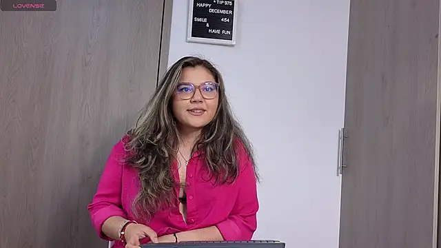 ArianaBlak  online show from December 13, 9:43 pm