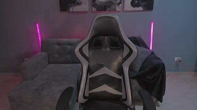 LindseyCoxx online show from December 1, 11:51 pm