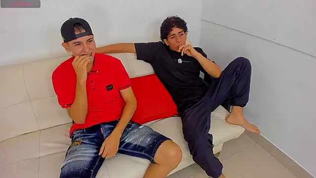 Crazy porkys online show from December 3, 8:00 pm