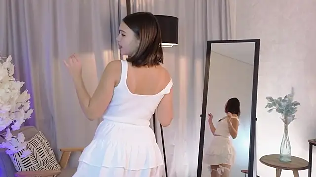 SiaVarela online show from December 4, 12:07 pm