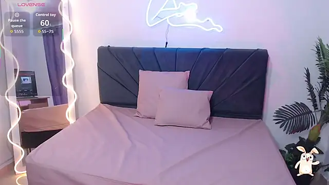 keyra tay1 online show from November 29, 3:32 am