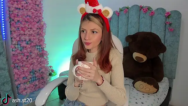 Ash 20  online show from December 18, 2:33 pm