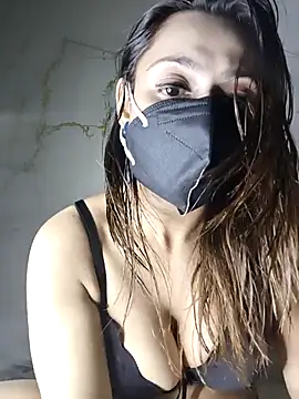 HONEY BEBS online show from January 6, 6:11 pm