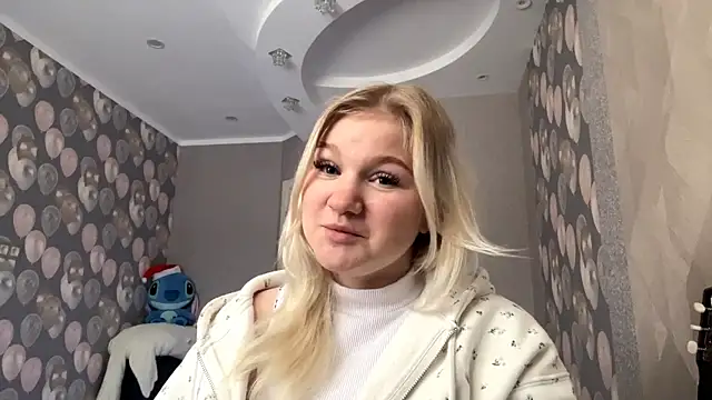 NicolleArrowsmith online show from February 23, 1:21 pm