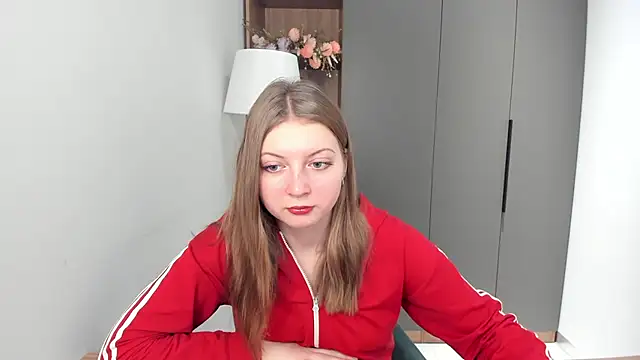 VerllineUrquidez online show from December 1, 3:54 am