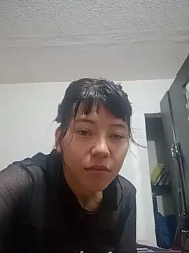 -AngelineThompson- online show from December 5, 10:49 am