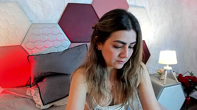 AriaRous online show from February 26, 8:30 pm