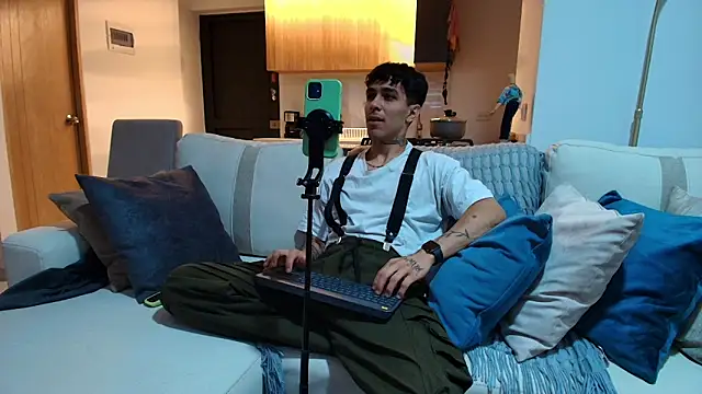 liorvante online show from January 19, 12:07 am