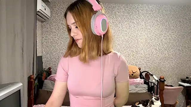 EvaLoveer online show from November 29, 11:14 am