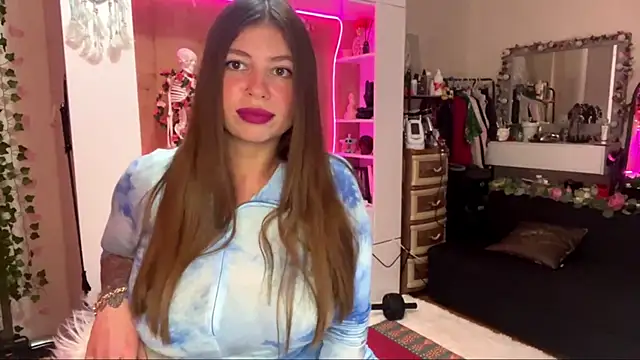 LeilaVixen online show from December 2, 10:28 am