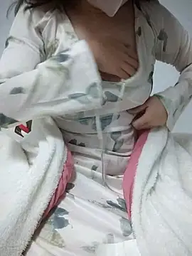 miniiceyya online show from January 8, 6:01 pm