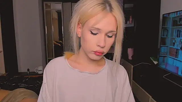 kbshyyy online show from December 14, 9:09 pm