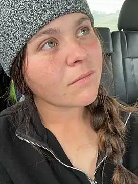 WattledFourth online show from December 15, 8:25 pm