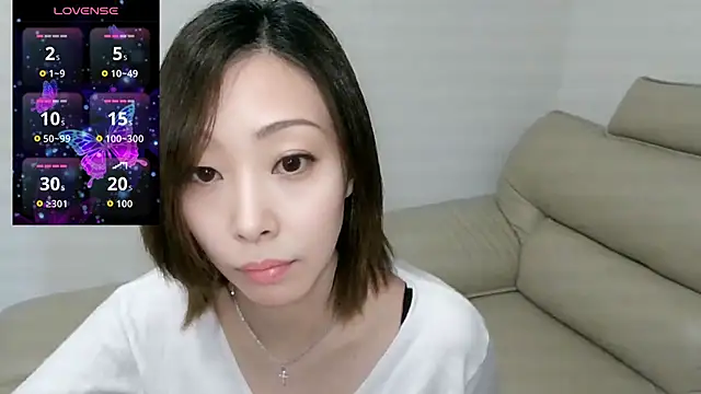 yuis2 online show from February 21, 12:39 pm