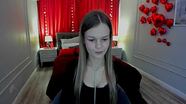 MidnighteAura online show from February 19, 12:16 pm