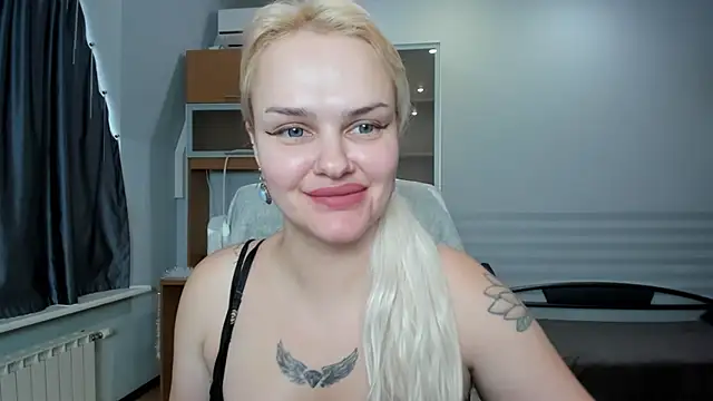 KamillaJei online show from December 1, 9:35 am