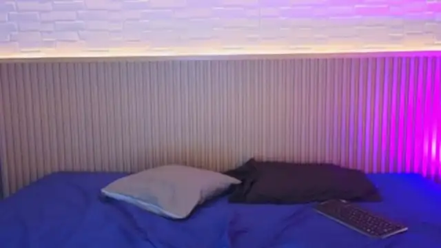 EmyVega online show from December 20, 4:33 pm