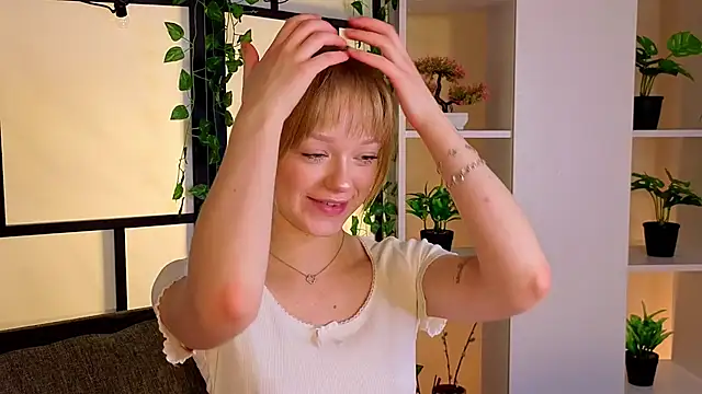 MatthewHoffis online show from February 14, 9:06 pm