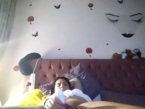 gini92 online show from December 4, 4:19 pm