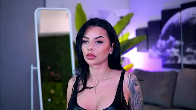 Ivy Trix online show from February 6, 7:39 pm