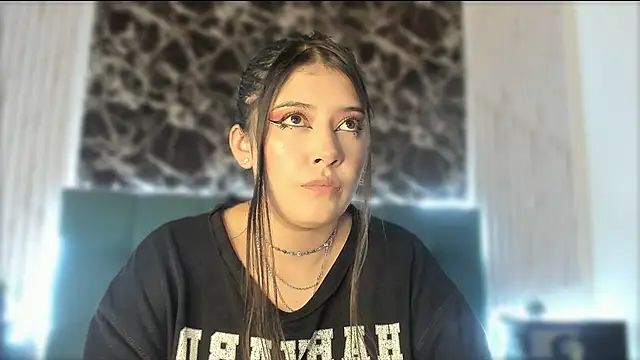 x Adeline  online show from February 25, 5:11 pm