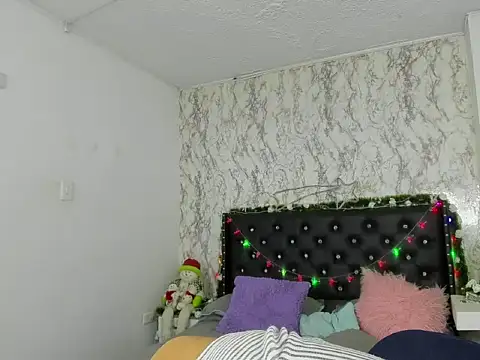 BlakeNoir  online show from December 13, 8:26 pm