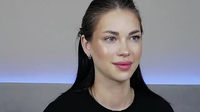 RachaelMils online show from February 3, 6:40 am