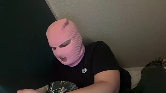 sluddykenna online show from December 15, 1:33 am