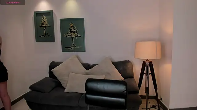 MadisonKane online show from December 15, 11:15 am