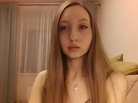 A-leya online show from December 4, 8:09 pm