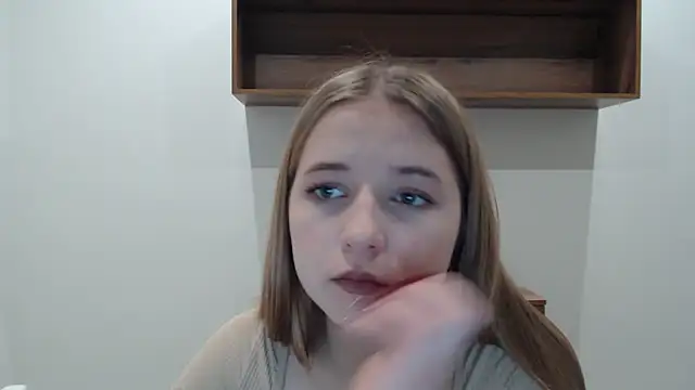 SweetBellaa  online show from December 21, 1:15 pm