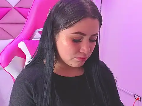 Isabellaamiller 69 online show from December 5, 7:04 pm