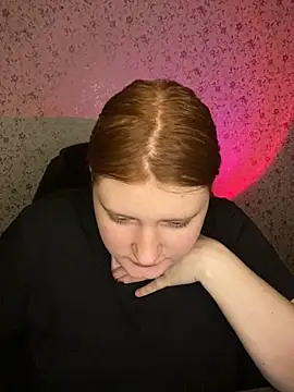 NicollVeys online show from February 15, 5:34 pm