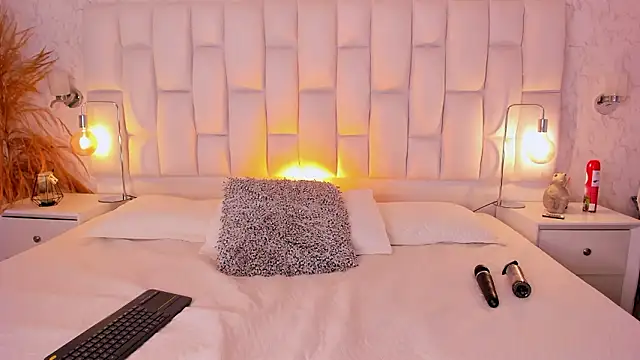 LissaBaker online show from February 12, 10:39 am