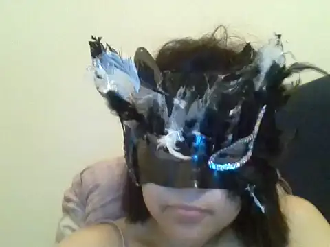 h4cPaolaMascherata online show from December 17, 5:06 pm