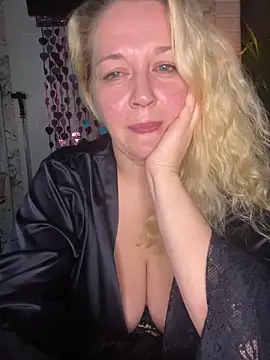 JenniferCarmen online show from February 17, 3:22 pm