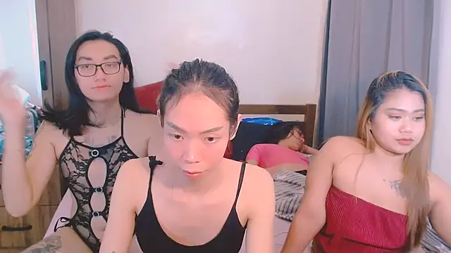 lil cummer69 online show from February 10, 6:22 pm