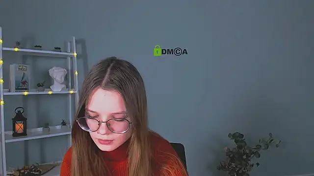 caroline eclipse online show from December 14, 9:59 am