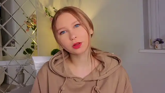 CorrieHighfield online show from December 16, 1:44 am