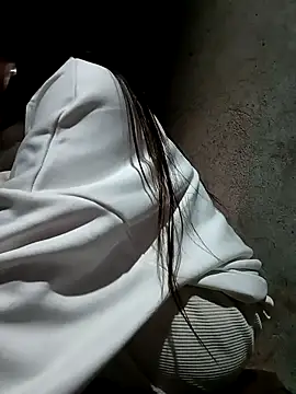 jikey- online show from February 8, 11:07 pm