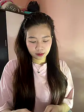 Bae1103  online show from December 15, 4:29 am