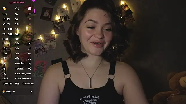 YummyTira online show from January 17, 1:02 am