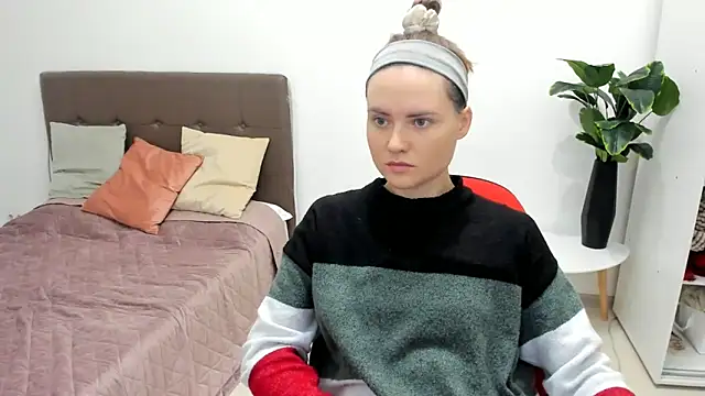 Jessy lil online show from February 19, 3:44 pm