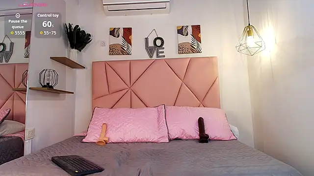 emily burton18 online show from February 27, 12:38 pm