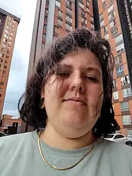 Divine Pouvoir online show from February 18, 8:52 pm