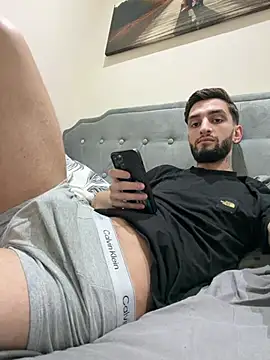 Juliann69Ramiro online show from February 23, 12:00 am